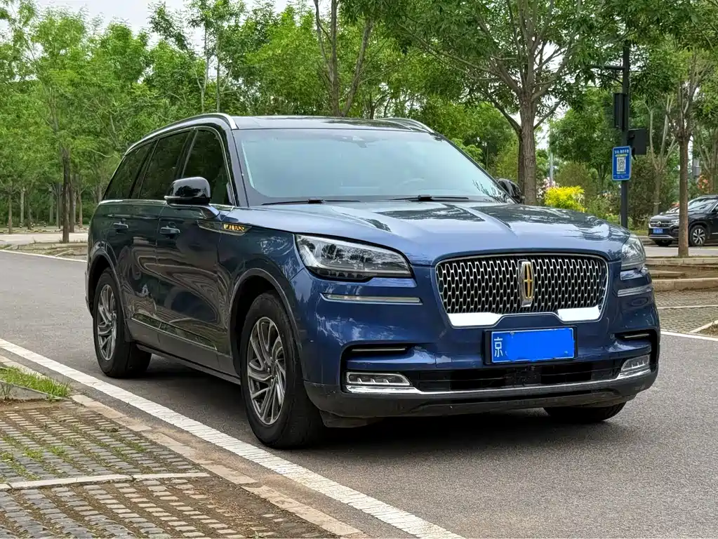 Lincoln Aviator — миниатюра 2