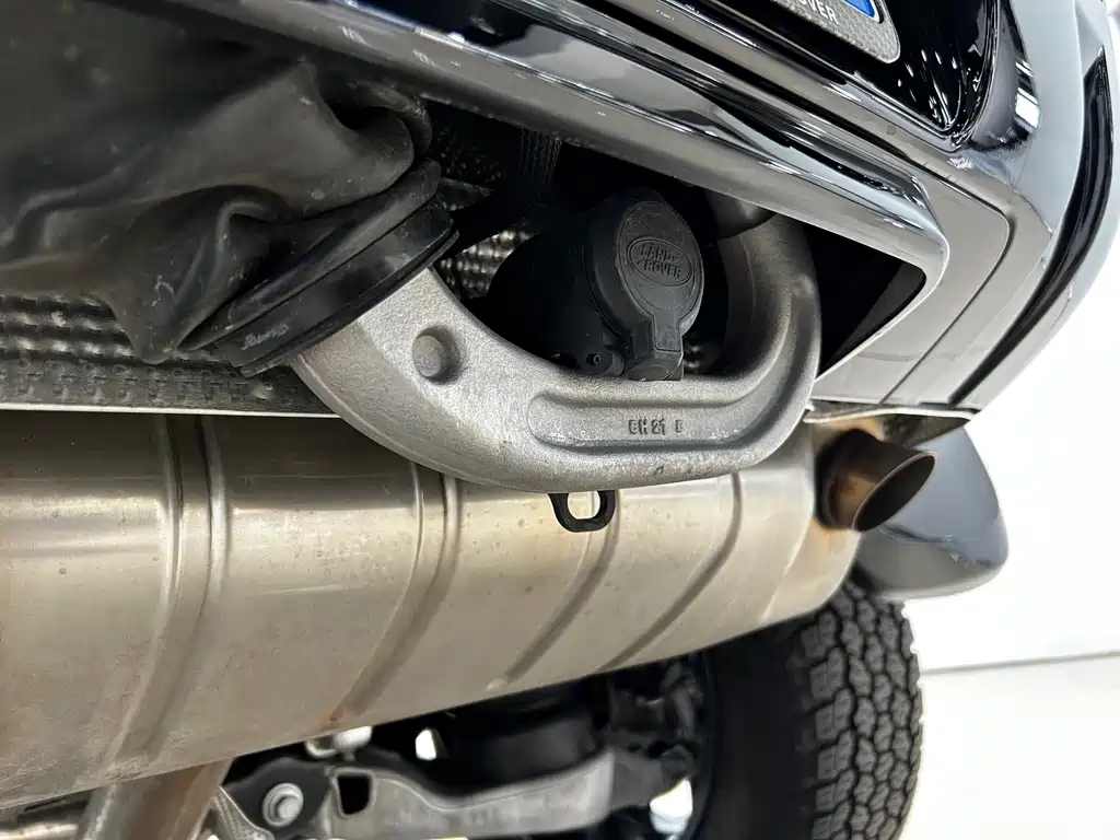 Land Rover Defender — миниатюра 25