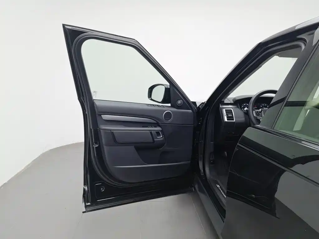 Land Rover Discovery — миниатюра 8
