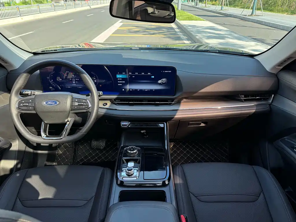 Ford Equator Sport — миниатюра 8