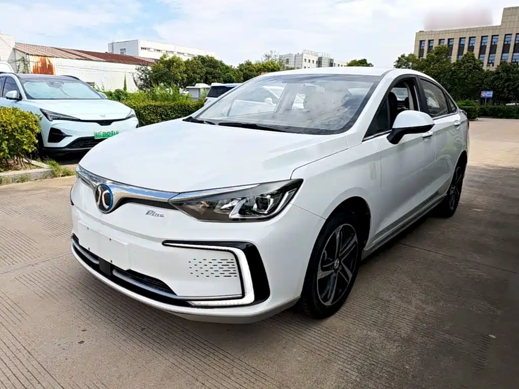 BAIC EU5 — миниатюра 2