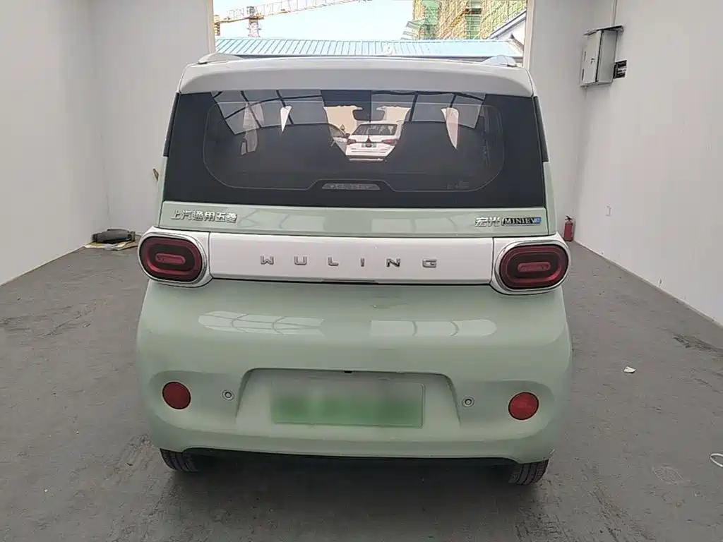 Wuling MINIEV — миниатюра 6
