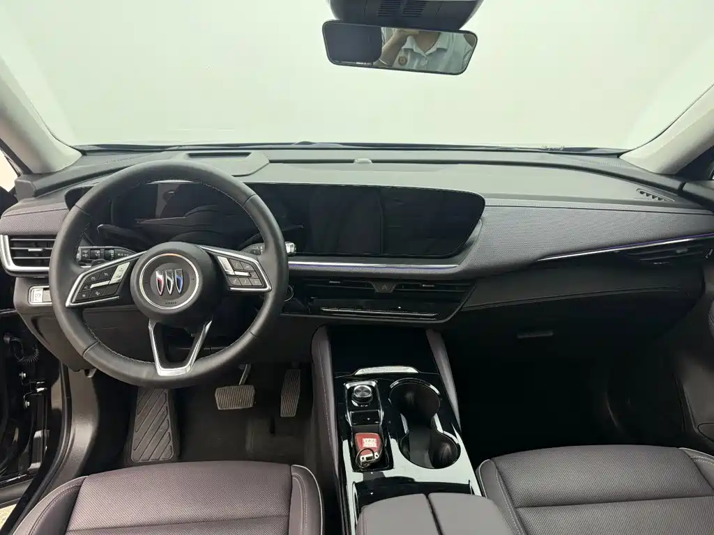 Buick Envision Plus — миниатюра 9
