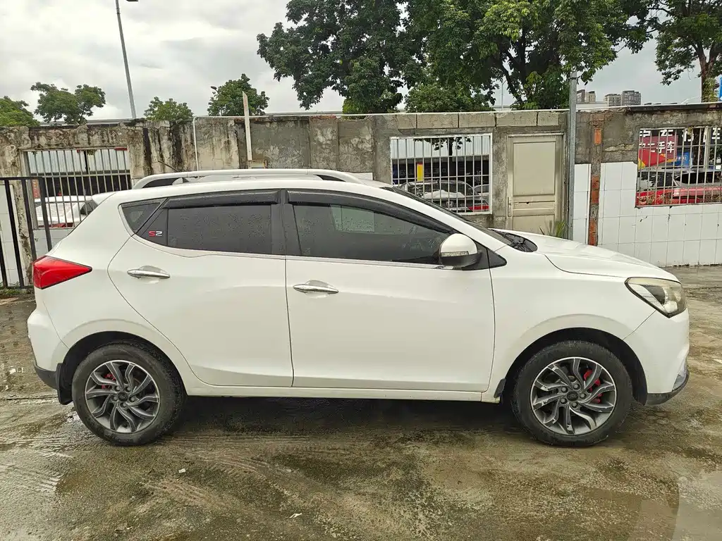 JAC Refine S2 — миниатюра 3