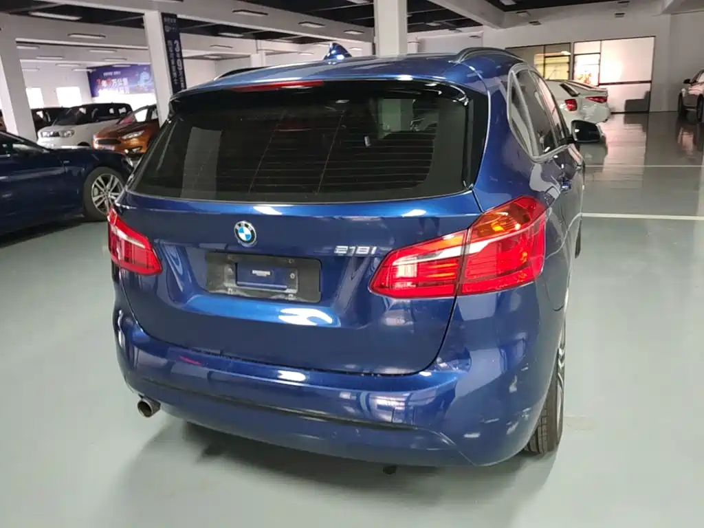 BMW 2 Series Active Tourer — миниатюра 6