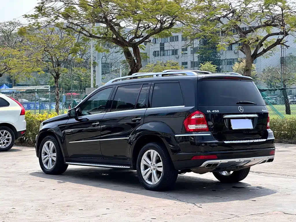 Mercedes-Benz GL-Class — миниатюра 5