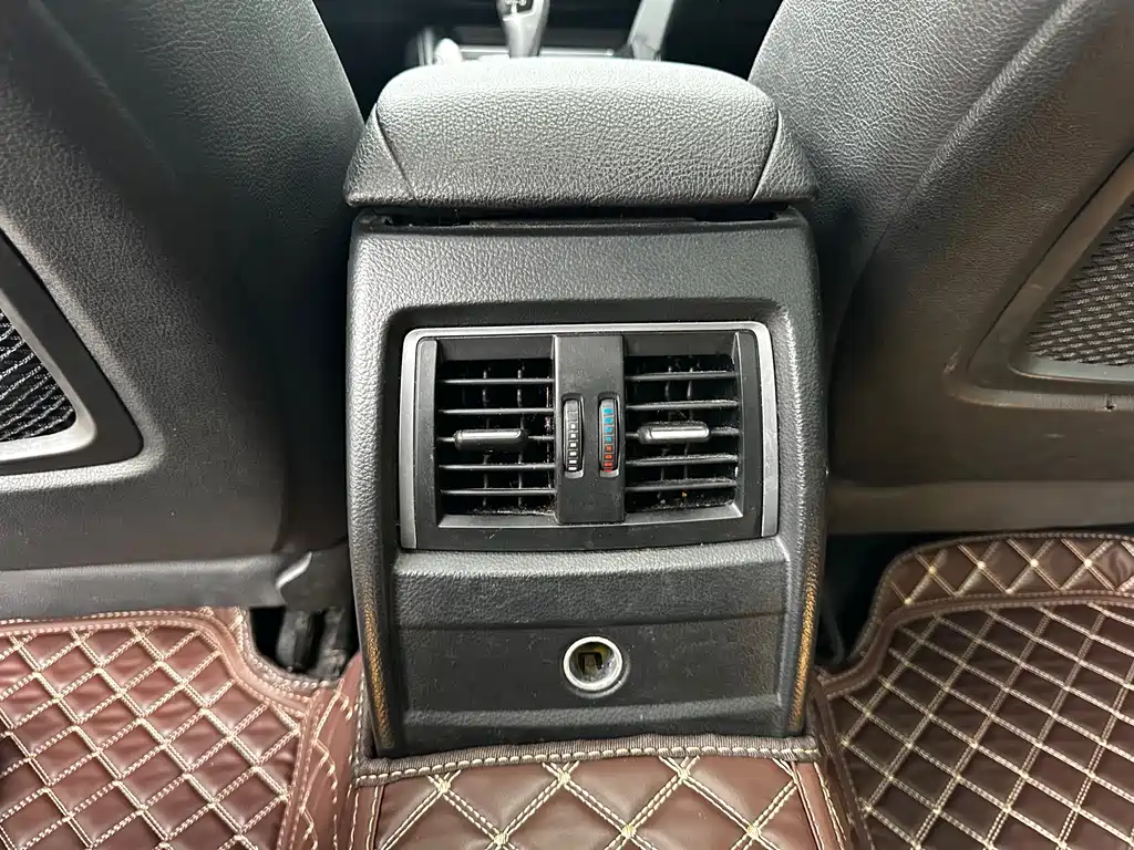 BMW 3 Series — миниатюра 11