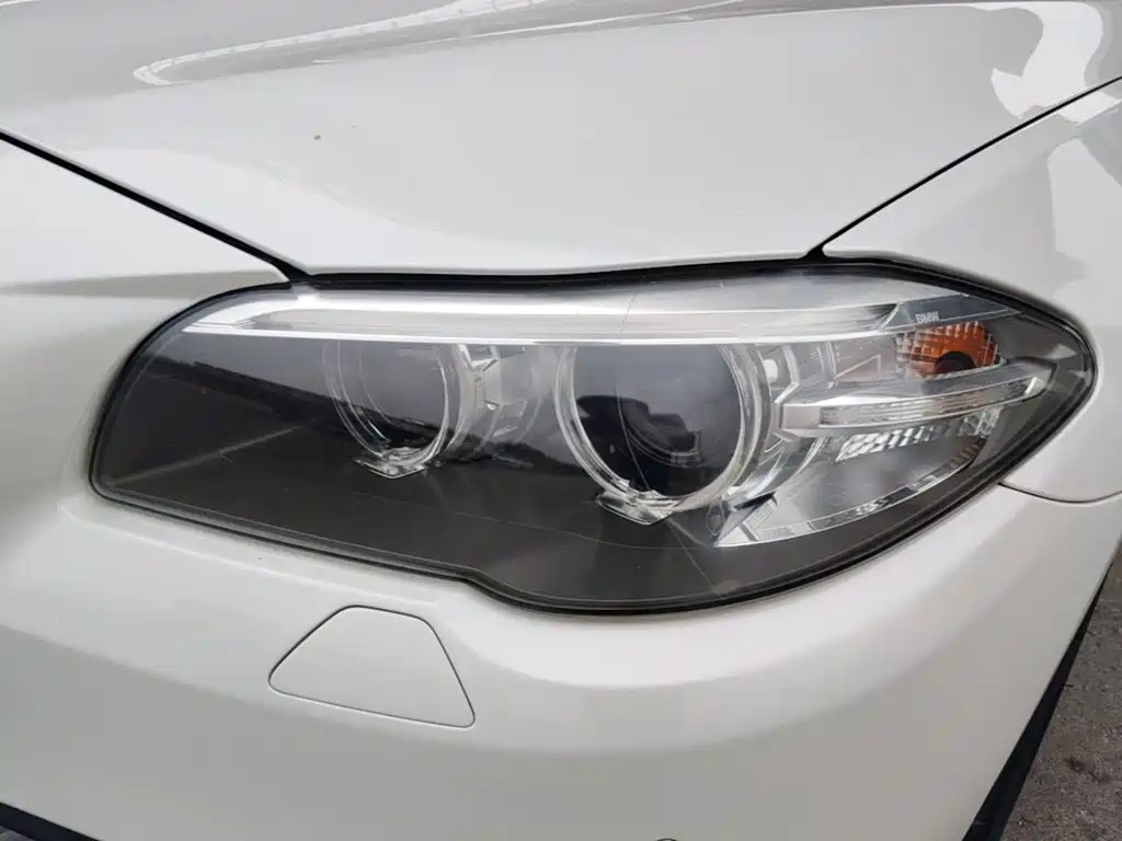 BMW 5 Series — миниатюра 24