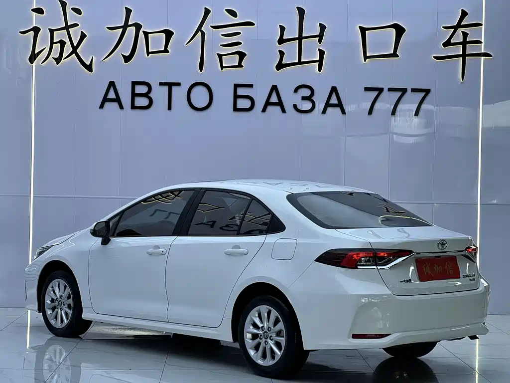 Toyota Corolla — миниатюра 6