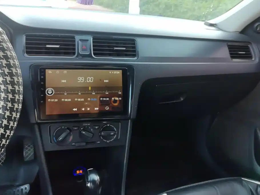 Volkswagen Santana — миниатюра 13