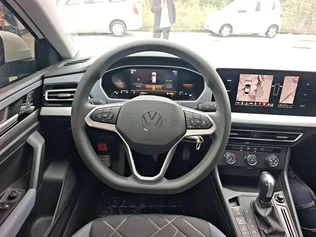Volkswagen Lavida — миниатюра 11
