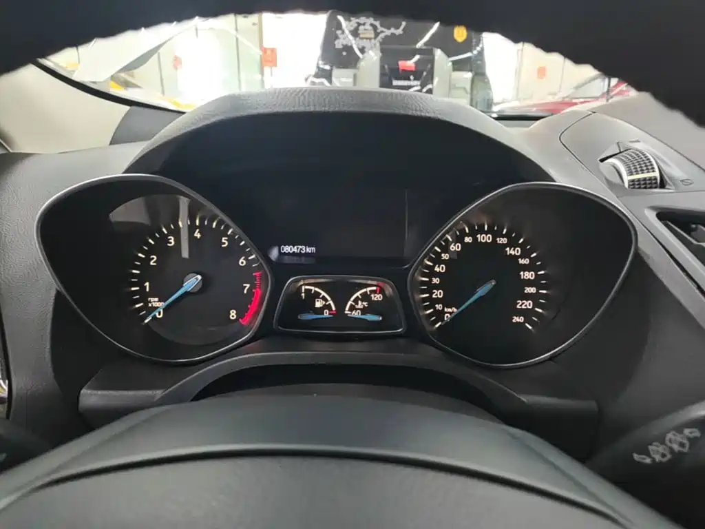 Ford Kuga — миниатюра 12