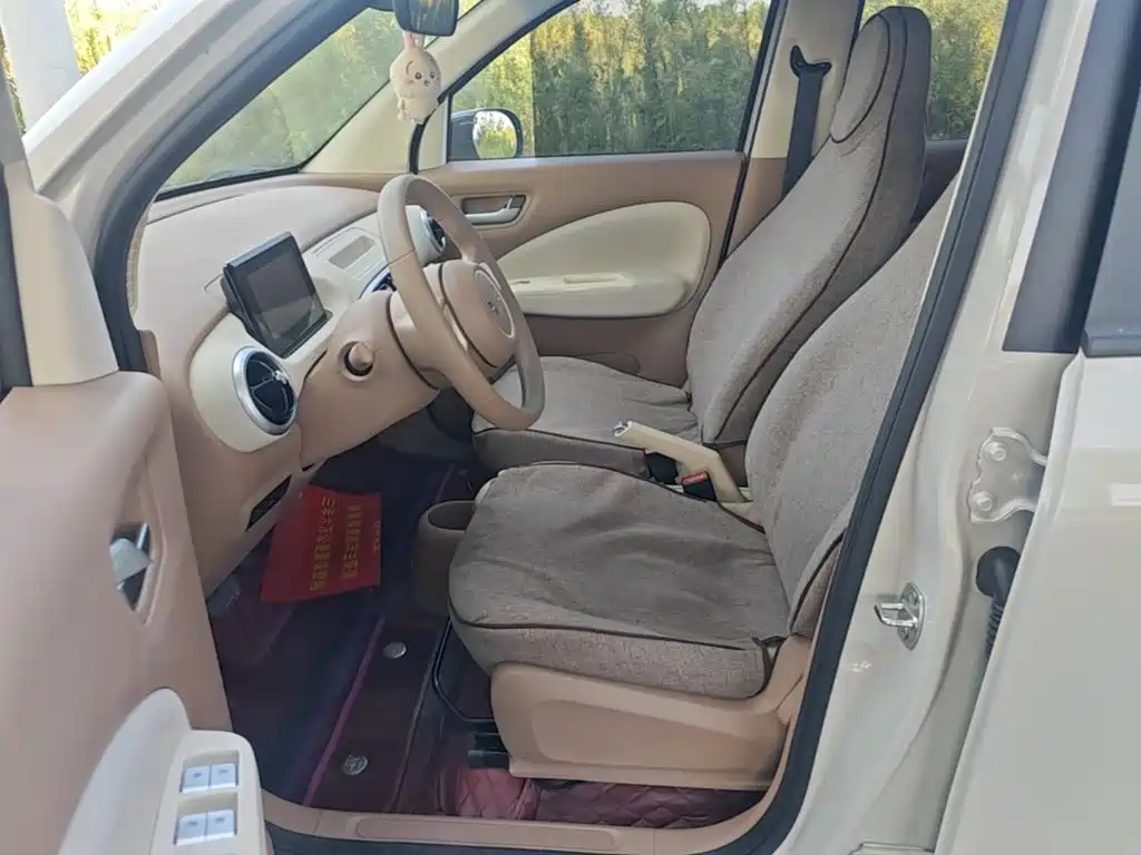 Wuling MINIEV — миниатюра 15