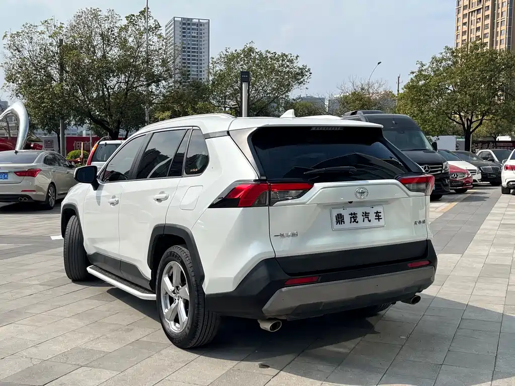 TOYOTA RAV4 RONGFANG