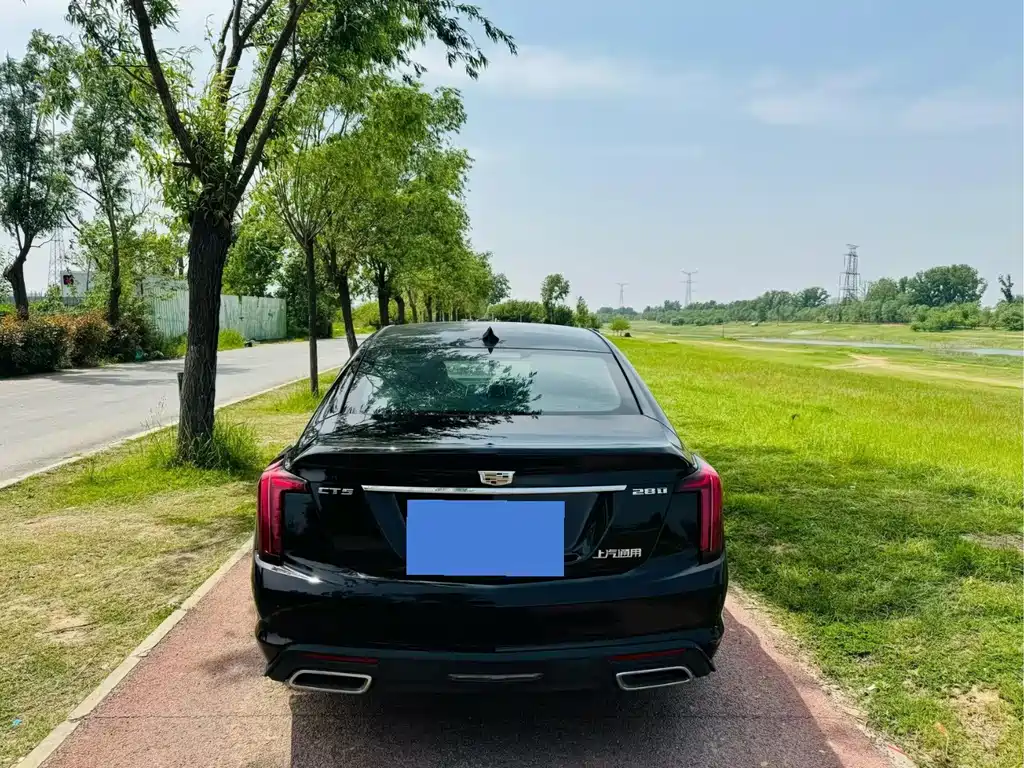 Cadillac CT5 — миниатюра 8
