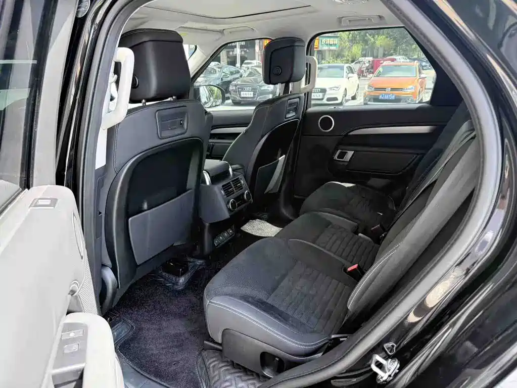 Land Rover Discovery — миниатюра 5