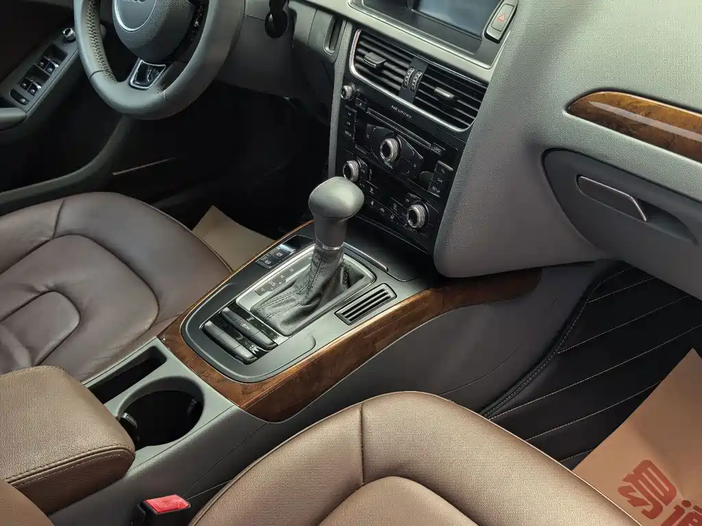 Audi A4L — миниатюра 17