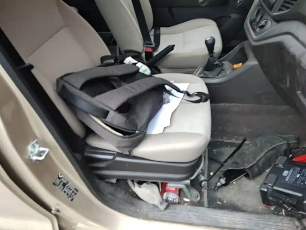 Wuling Hongguang V — миниатюра 25