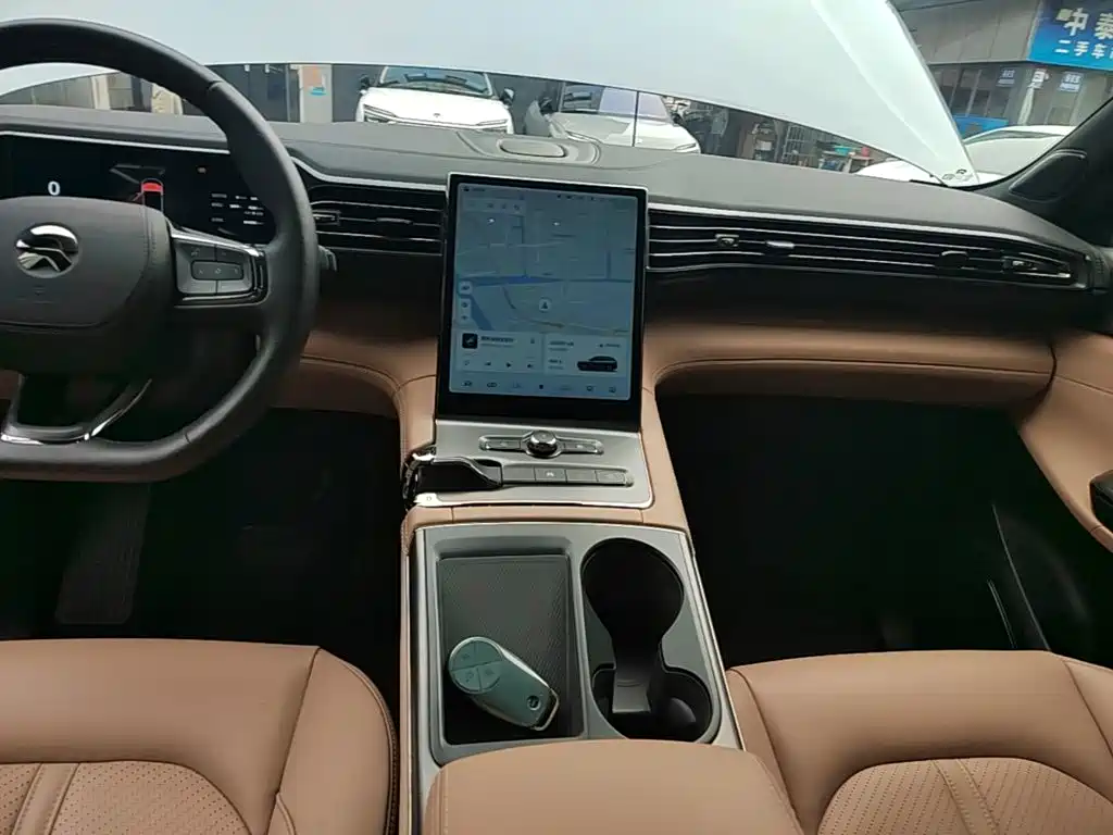NIO ES6 — миниатюра 13