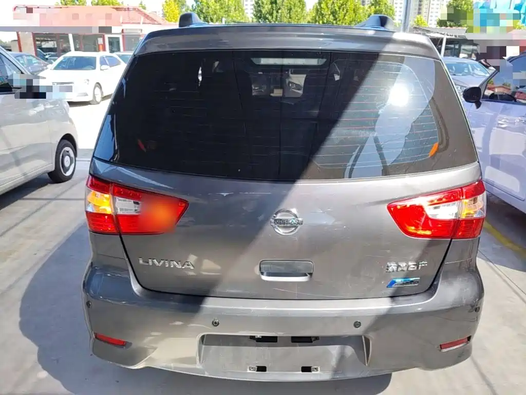 Nissan Livina — миниатюра 6
