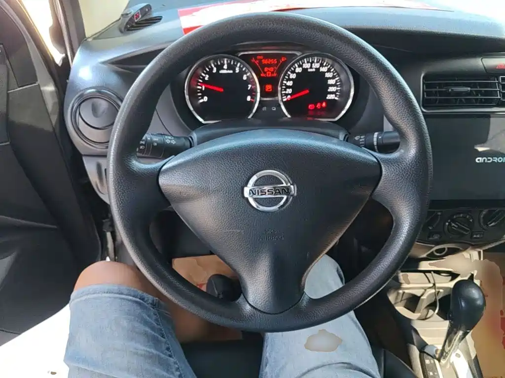 Nissan Livina — миниатюра 11
