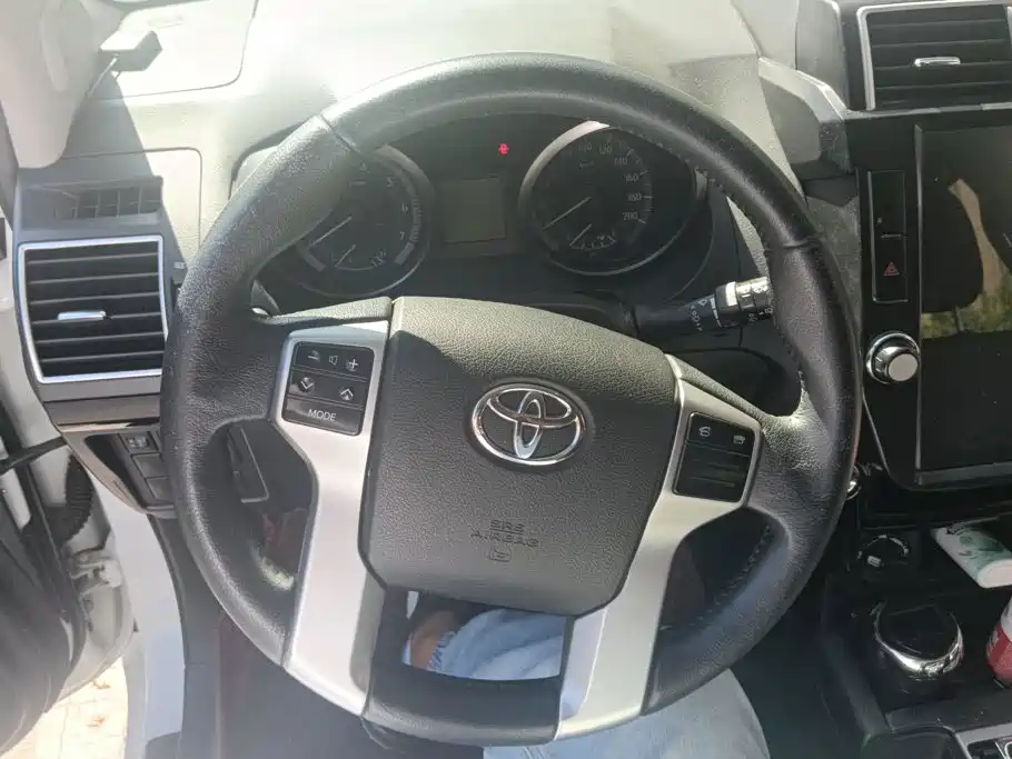 Toyota Prado — миниатюра 15