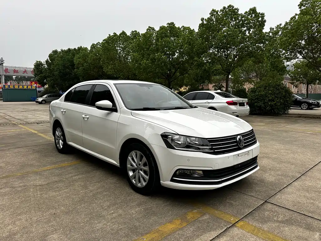 Volkswagen Lavida — миниатюра 3
