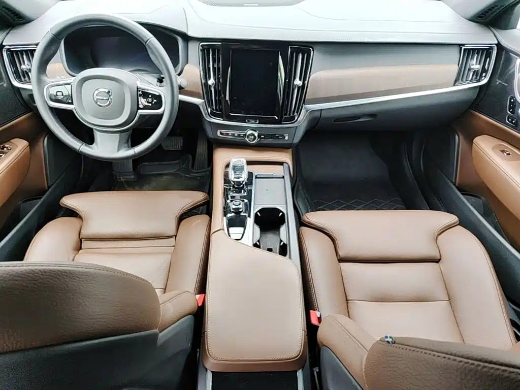Volvo S90 — миниатюра 14