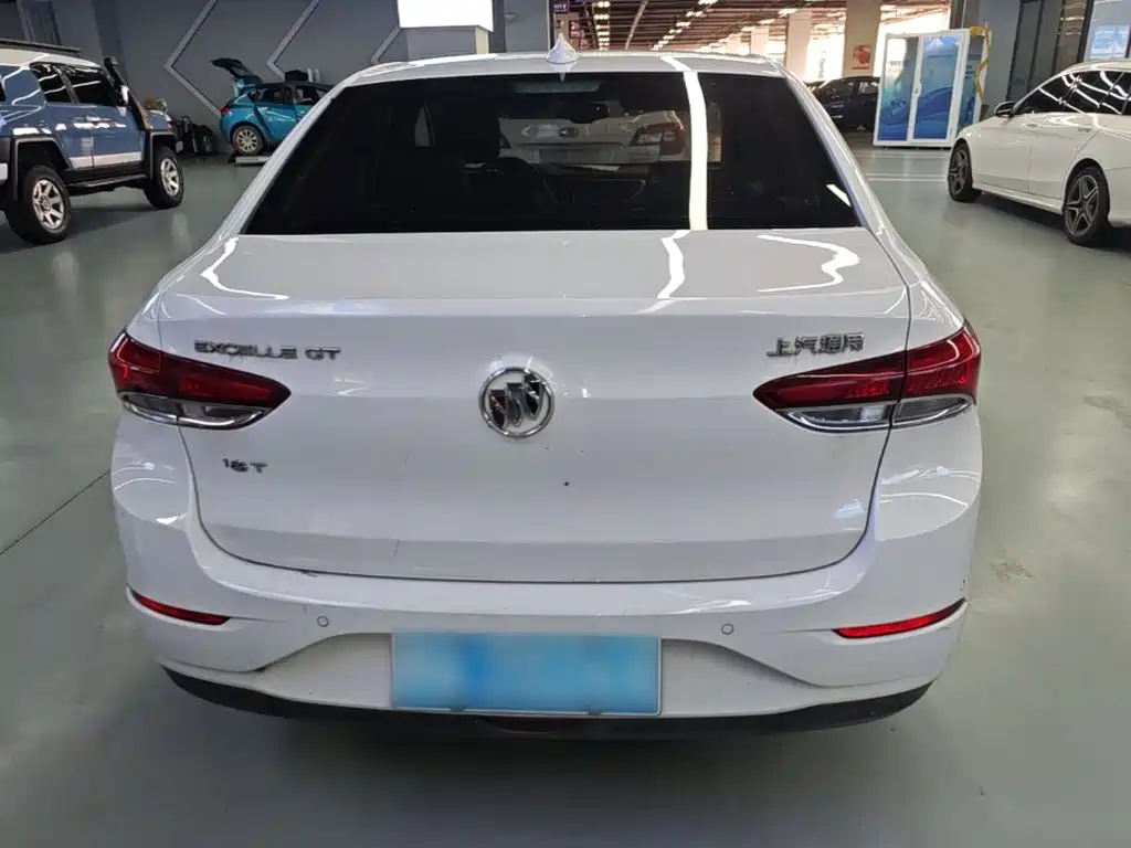 Buick Excelle — миниатюра 6