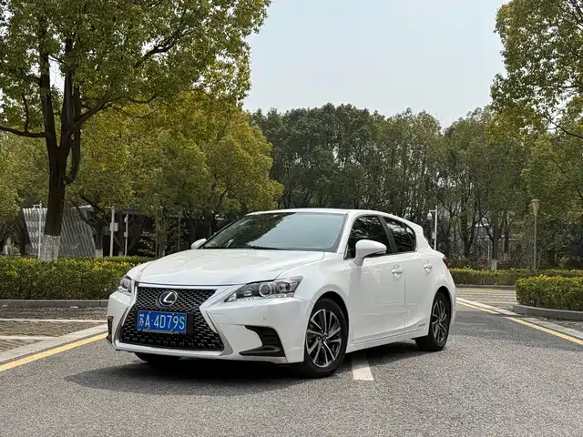 LEXUS CT 2017