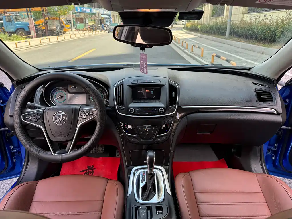 Buick Regal — миниатюра 10