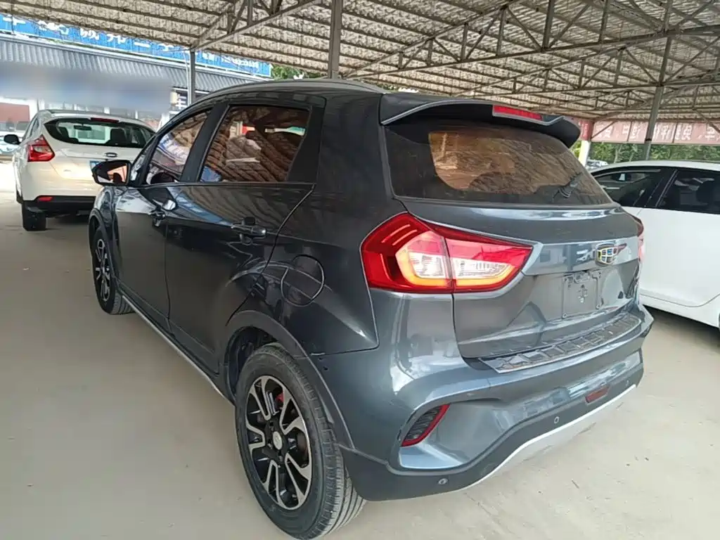 Geely Vision X3 — миниатюра 5