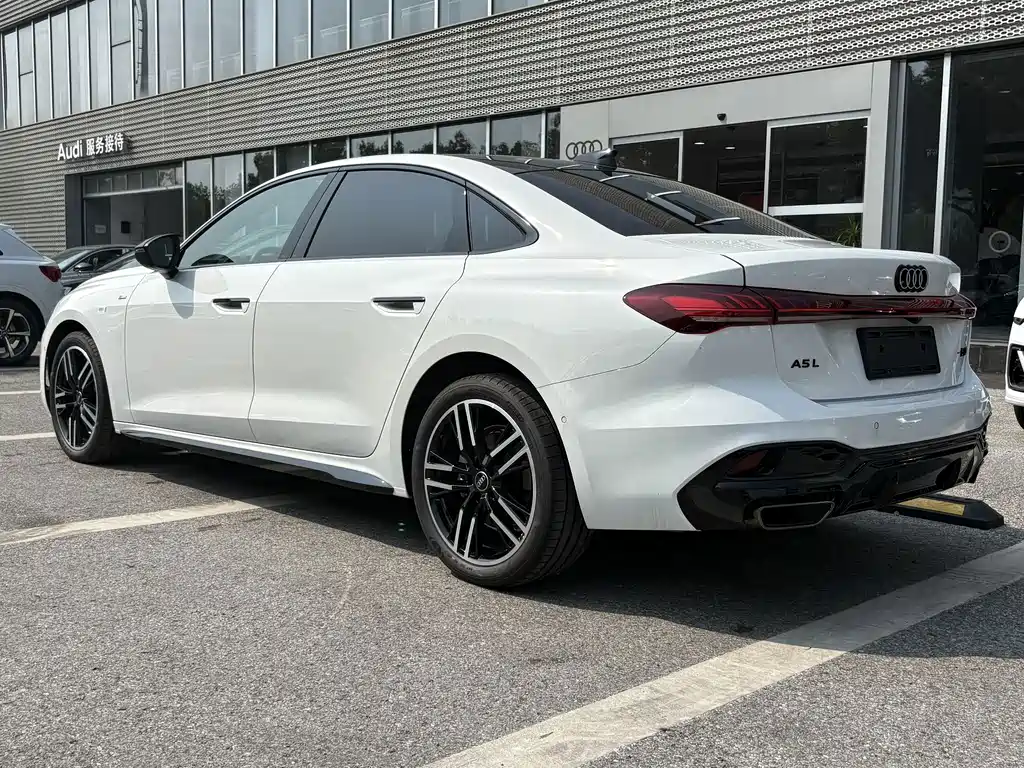 Audi A5L — миниатюра 20
