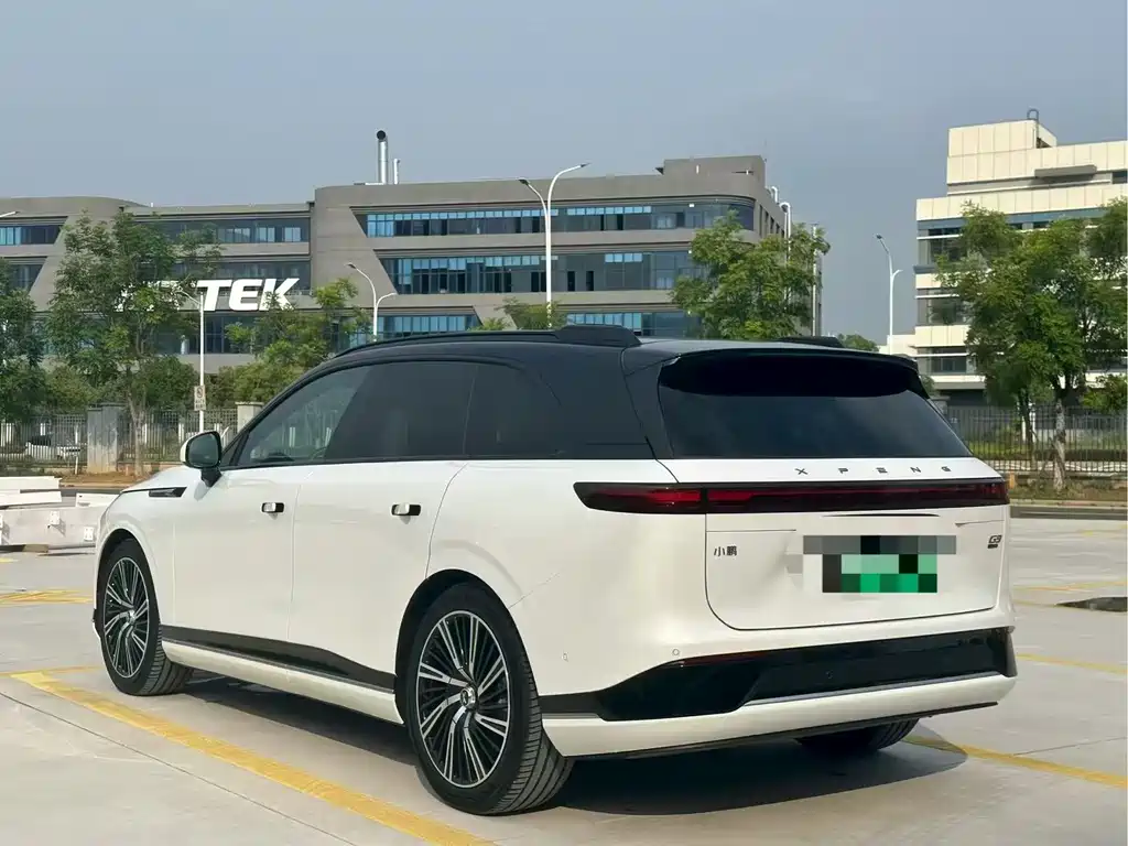 XPeng G9 — миниатюра 7