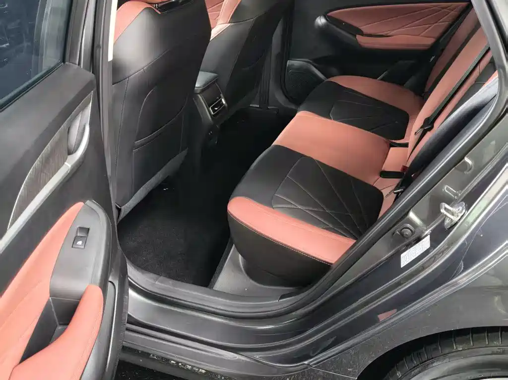 Changan Eado — миниатюра 7