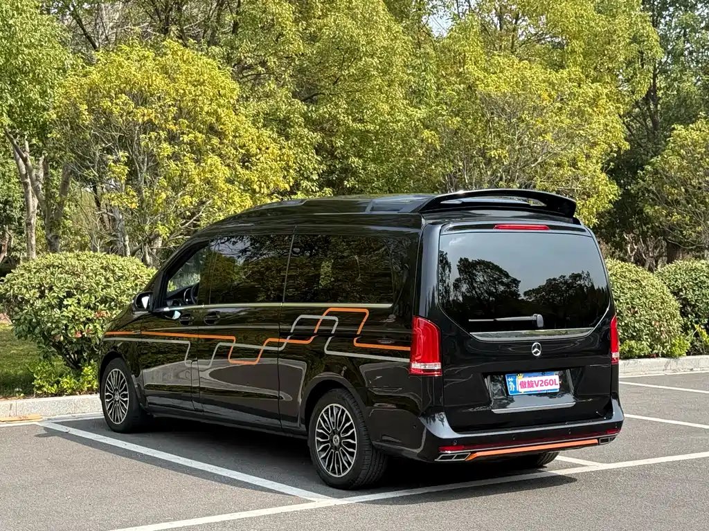 MERCEDES-BENZ V CLASS