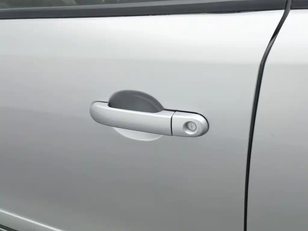 Nissan Livina — миниатюра 18