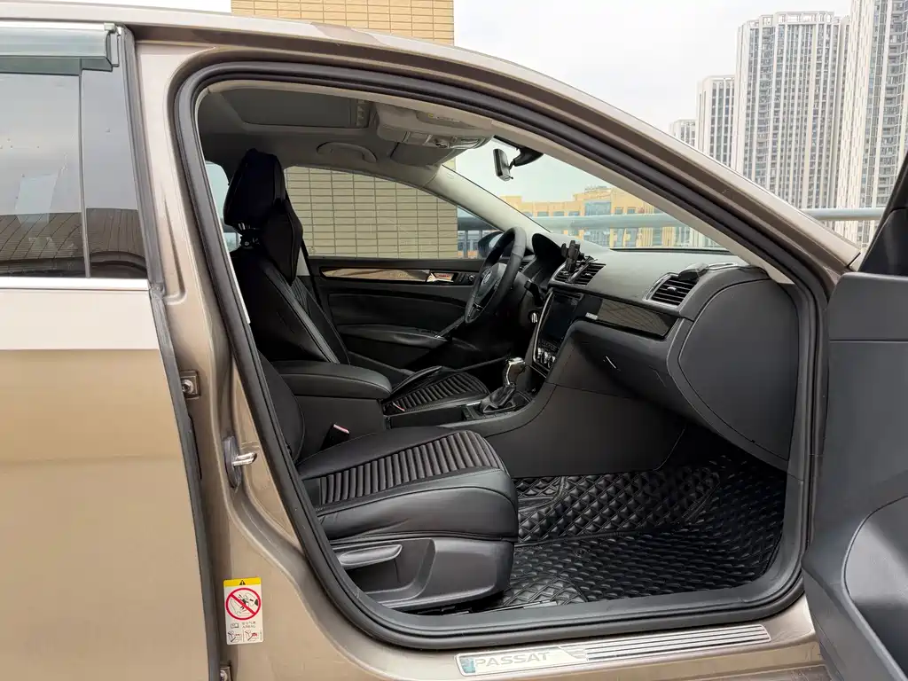 Volkswagen Passat — миниатюра 11