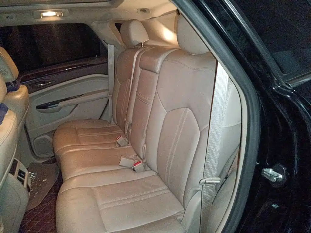 Cadillac SRX — миниатюра 13