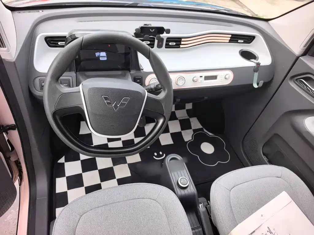 Wuling MINIEV — миниатюра 14