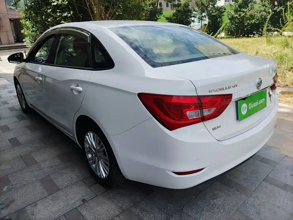 Buick Excelle — миниатюра 5