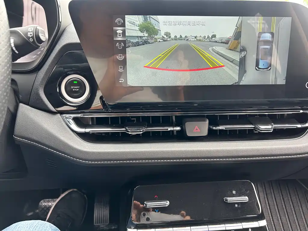 Wuling Victory — миниатюра 12