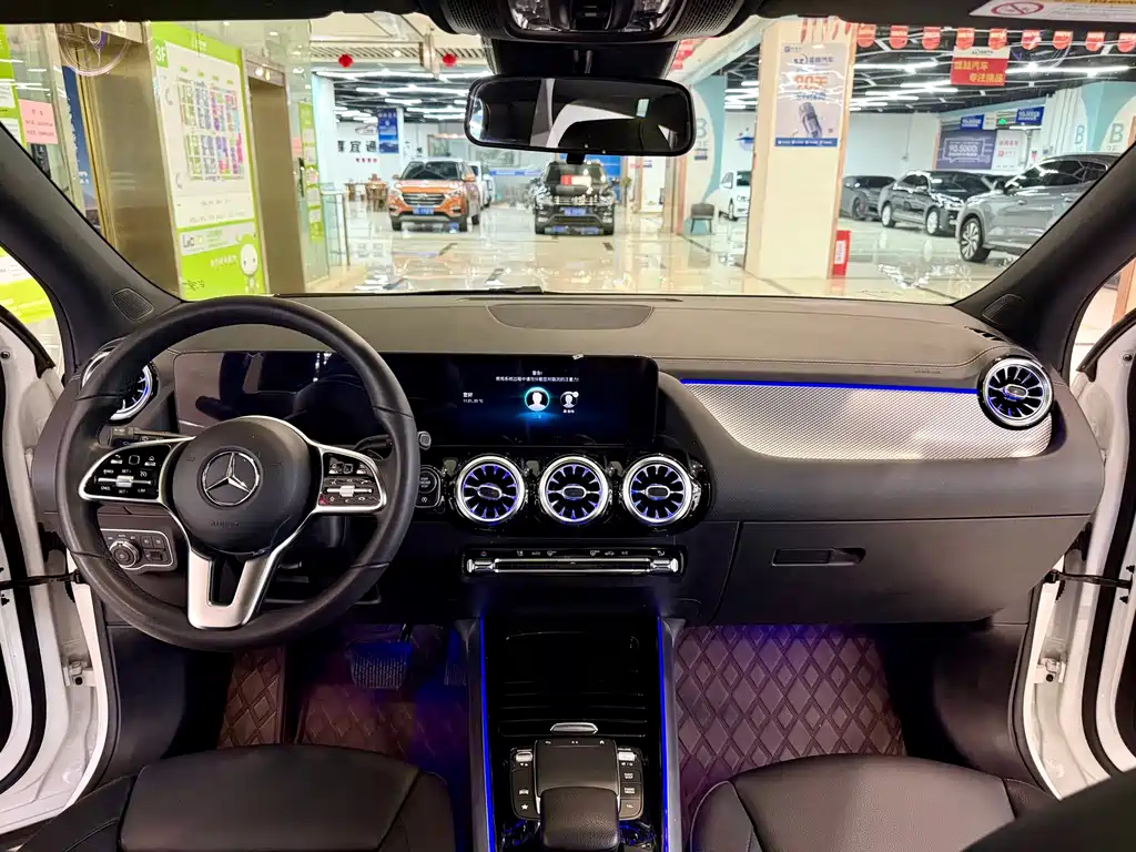 Mercedes-Benz GLA — миниатюра 11