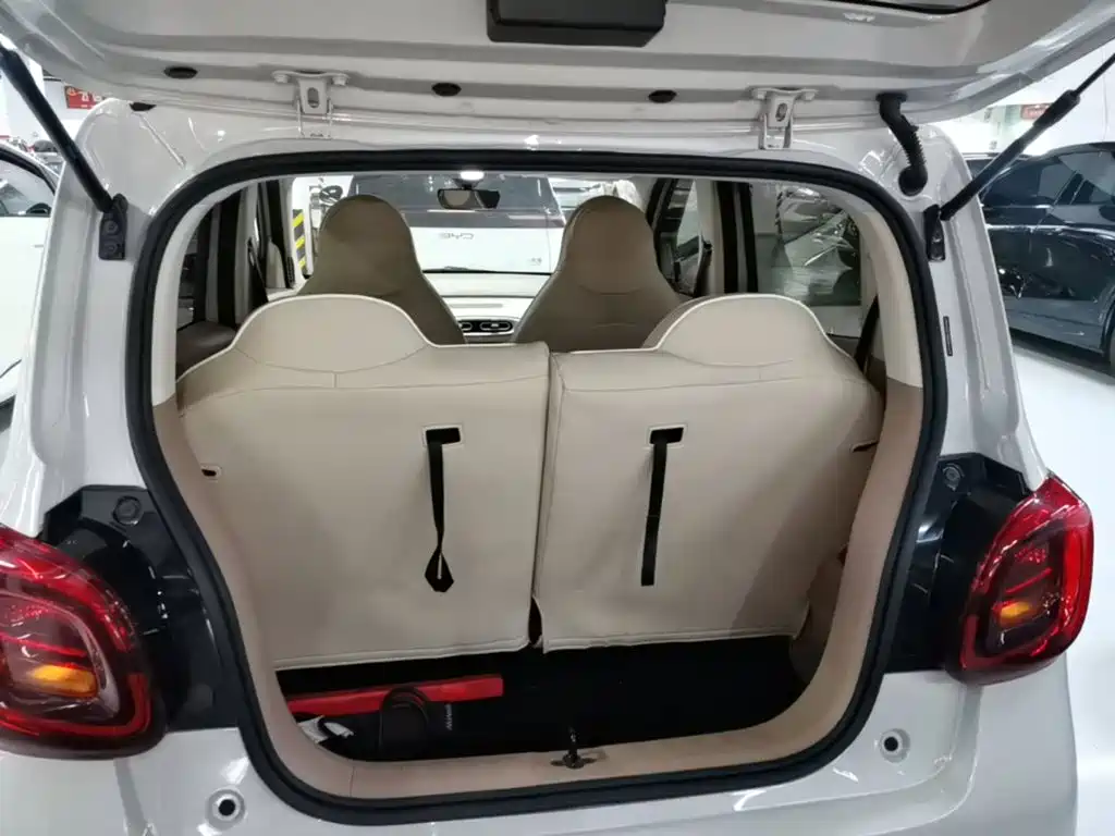 Wuling MINIEV — миниатюра 19