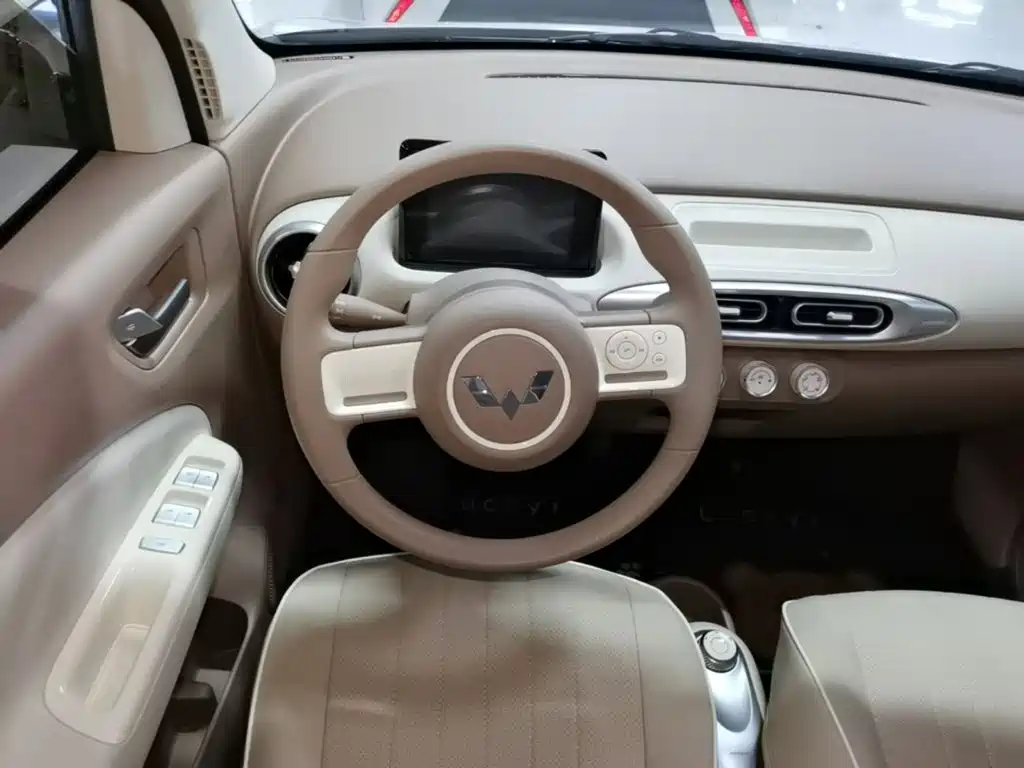 Wuling MINIEV — миниатюра 11