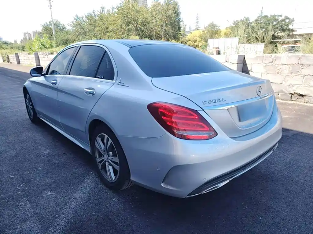 Mercedes-Benz C-Class — миниатюра 5