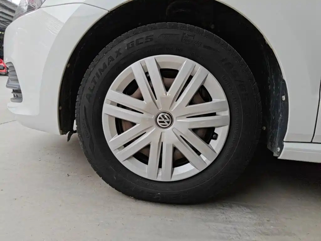 Volkswagen Polo — миниатюра 25