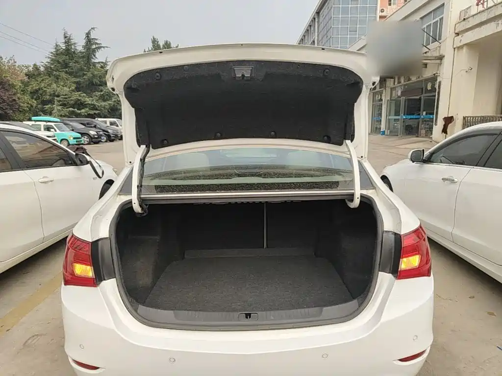 Buick Excelle — миниатюра 19