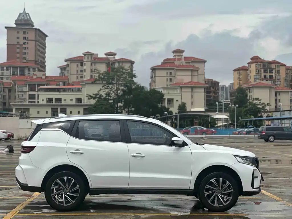 Geely Vision X6 — миниатюра 13