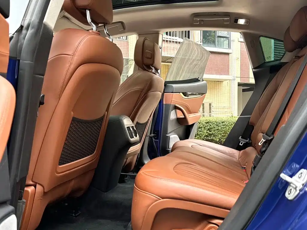 Maserati Levante — миниатюра 12